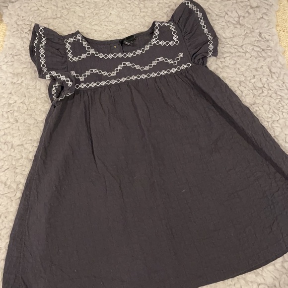 2T - Dress Bundle 💖 - Picture 2 of 4